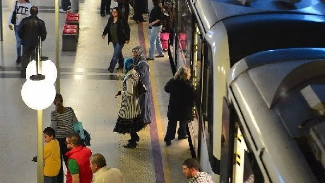 İzmir'de metro ve tramvay çalışanları greve gidiyor: Metro AŞ'den kritik açıklama