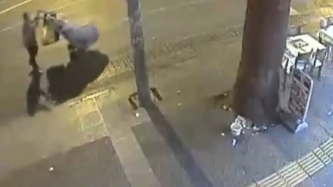 İzmir'de ölümle biten kaza kamerada