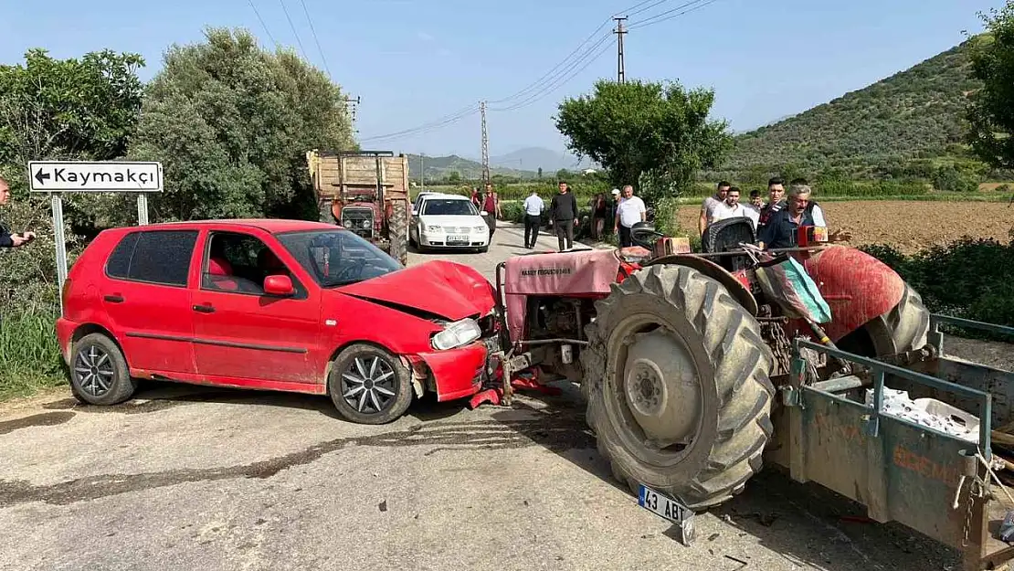 İzmir'de trafik kazası: 4 kişi yaralandı