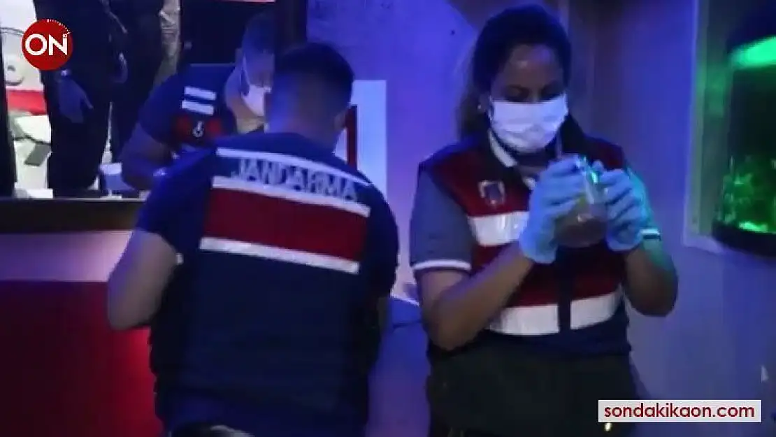 İzmir'de uyuşturucu şebekesine baskın: 12 gözaltı