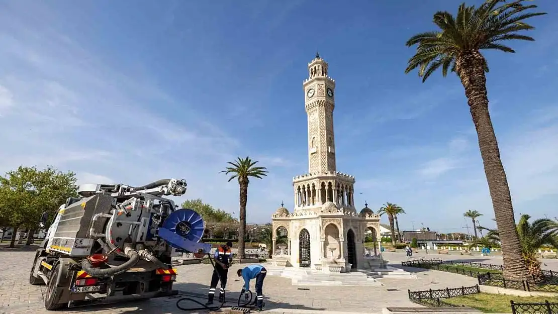 İzmir'in altyapı hatlarında temizlik seferberliği