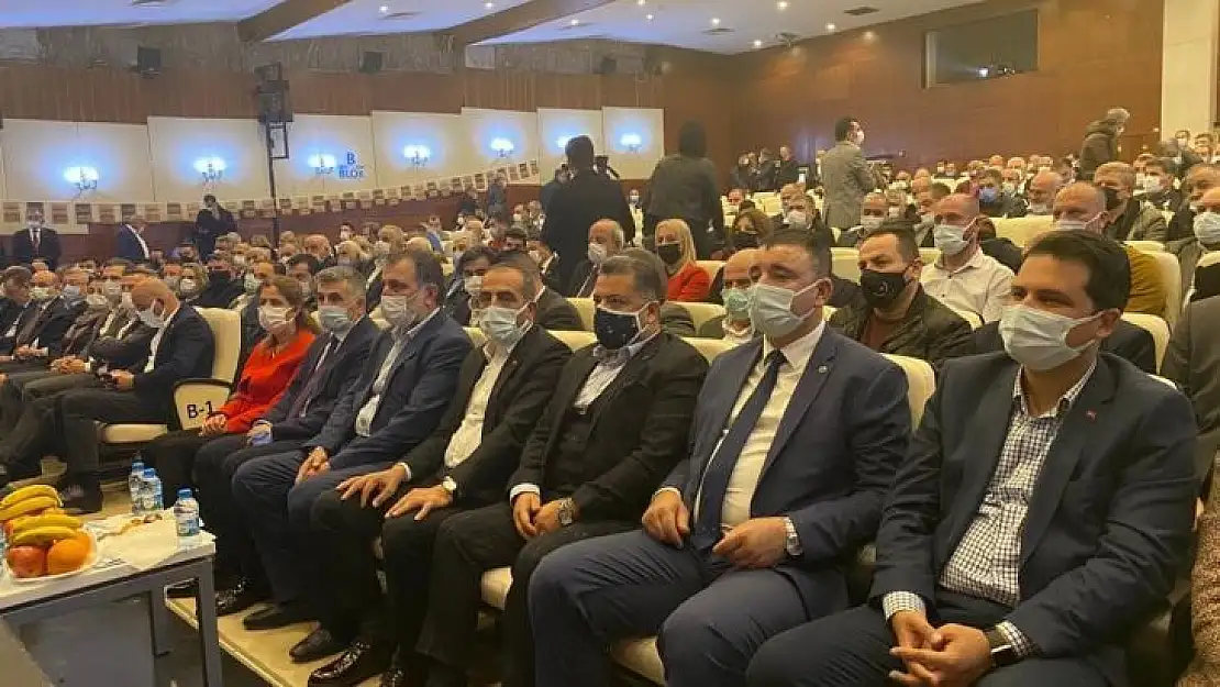 İzmir Mardinliler Federasyonunda Ahmet Tunç güven tazeledi