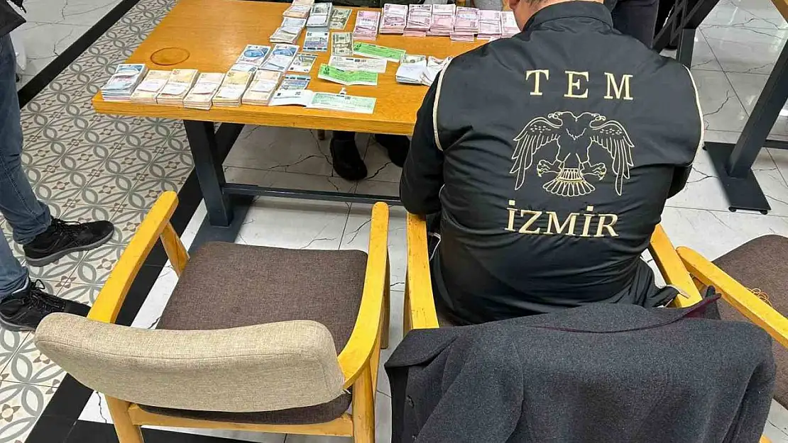 İzmir merkezli FETÖ operasyonunda gizli eyalet imamları yakalandı