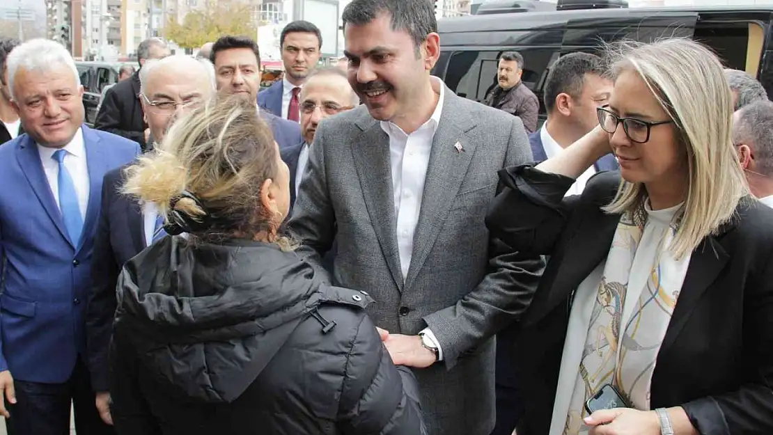 İzmirli depremzededen Bakan Kurum'a konut teşekkürü