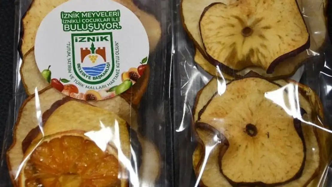 İznik Belediyesi'nden öğrencilere Yerli Malı Haftası hediyesi