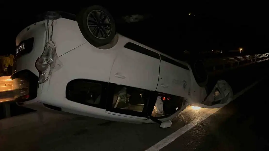 İznik'te feci kaza: Araç metrelerce sürüklendi, 1 kişi yaralandı