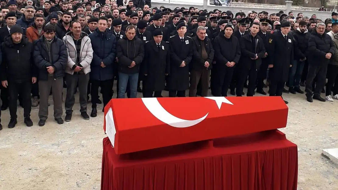 Jandarma Astsubay Çavuş Erkan Duman memleketi Kütahya'da toprağa verildi