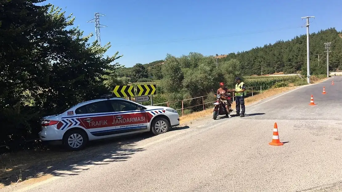 Jandarma'dan motosiklet denetimi 19 araç trafikten men