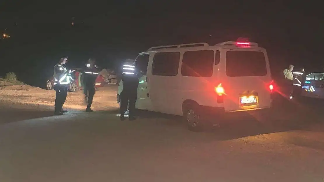 Jandarma ekipleri 389 kişiyi sorguladı