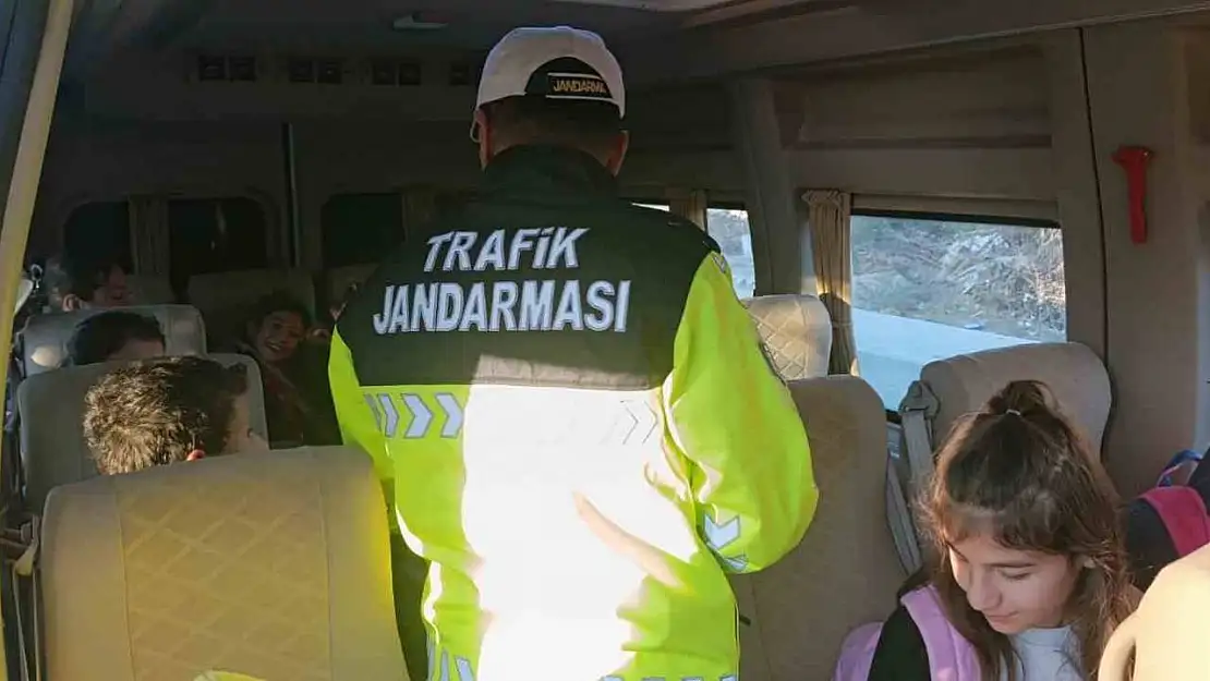 Jandarma ekiplerinden trafik eğitimi