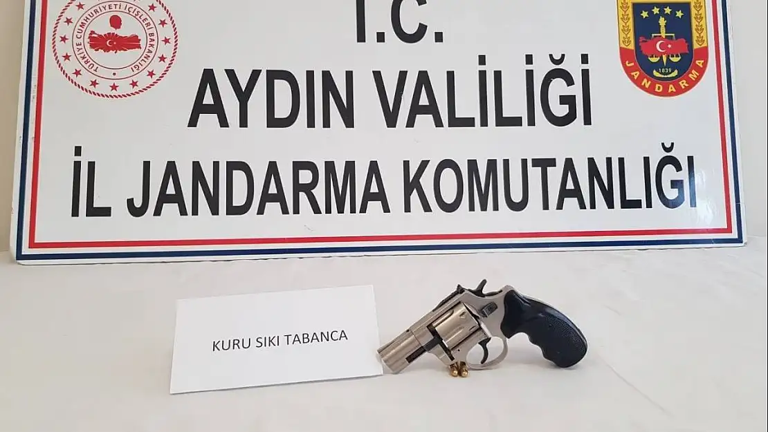 Jandarma ruhsatsız silah taşıyanları affetmedi: 10 gözaltı