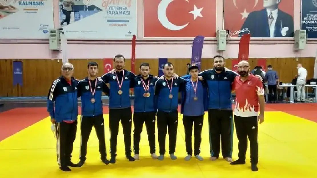 Judoda Nilüfer Belediyesi fırtınası