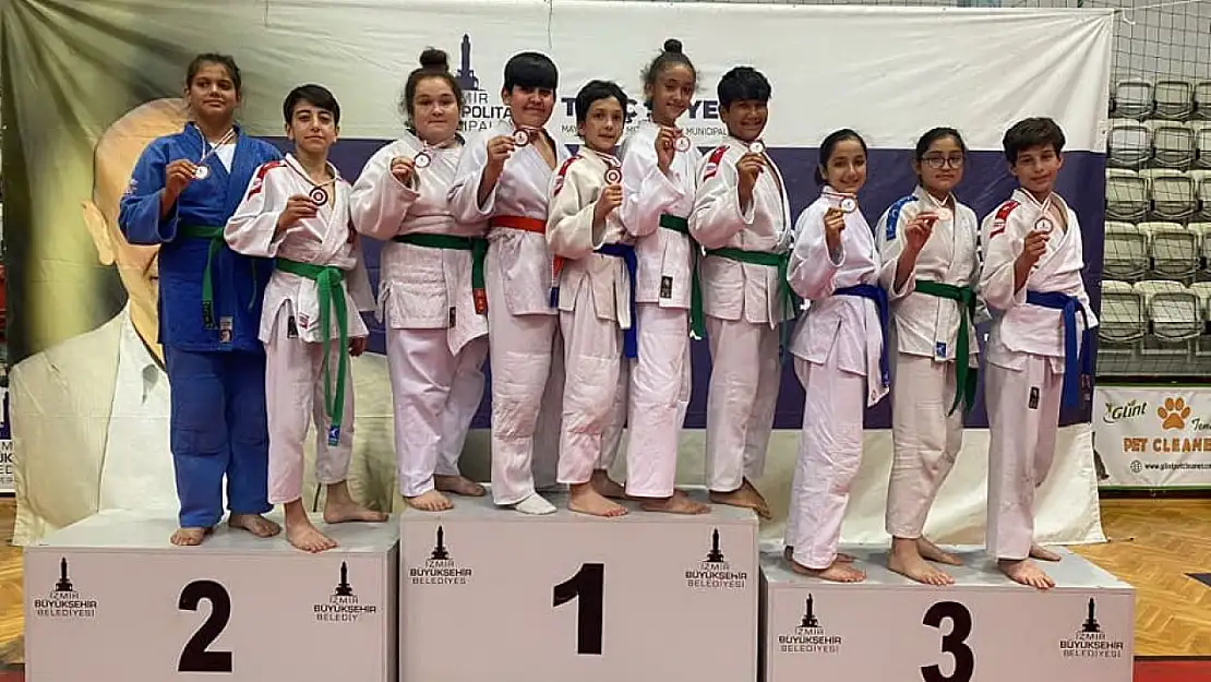 Judoda Salihli rüzgarı esti