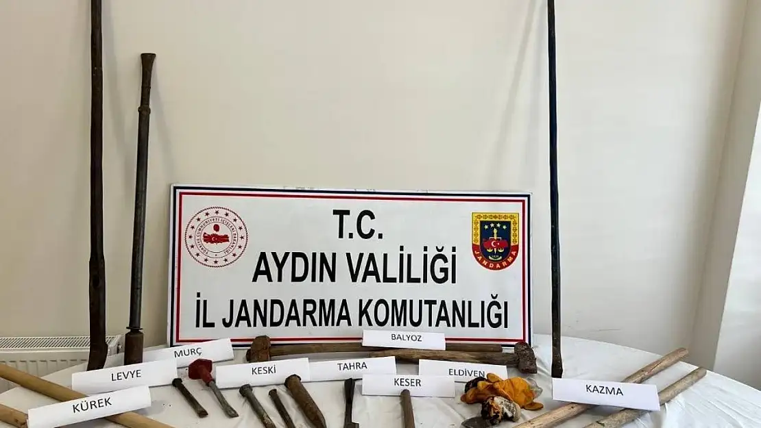 Kaçak kazı yapan 4 şüpheli suçüstü yakalandı