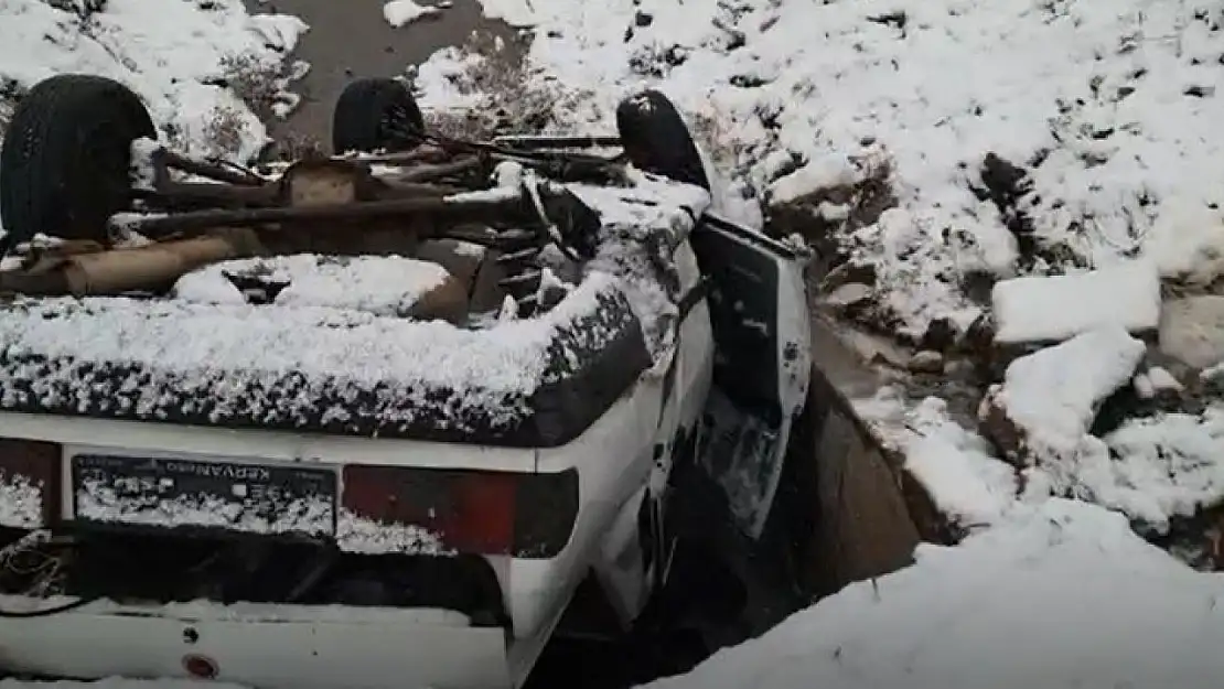 Kanala uçan otomobildeki aile ölümden döndü