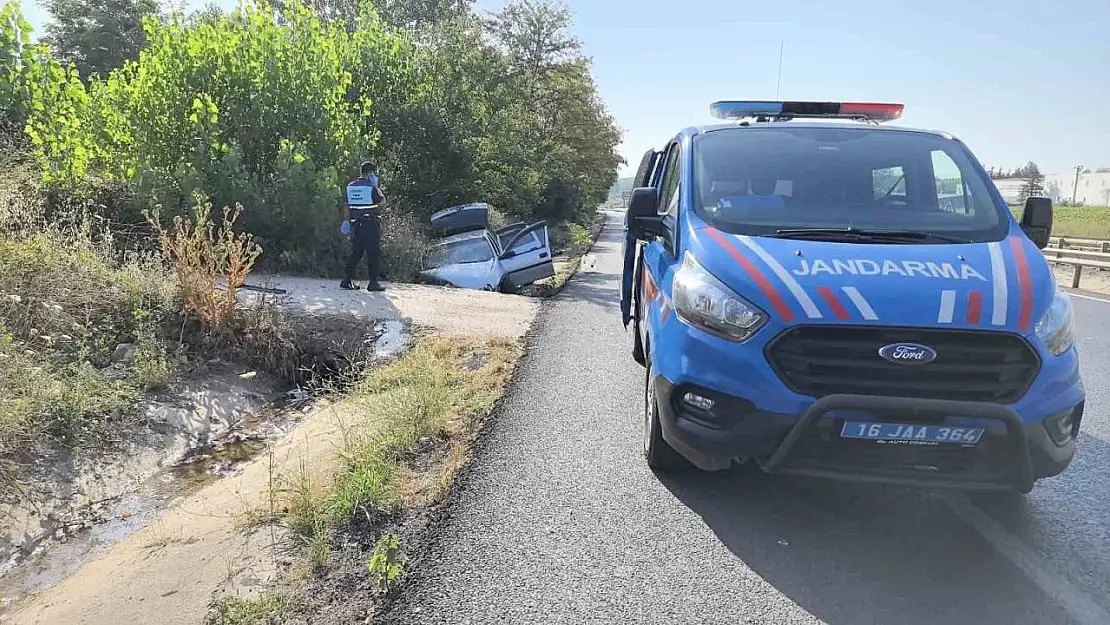 Kanala uçan otomobilin kadranı 100'de takılı kaldı...1 ölü, 3 yaralı