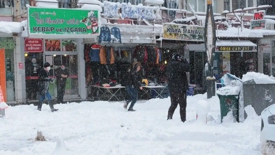 Kar bu kez büyükleri sevindirdi