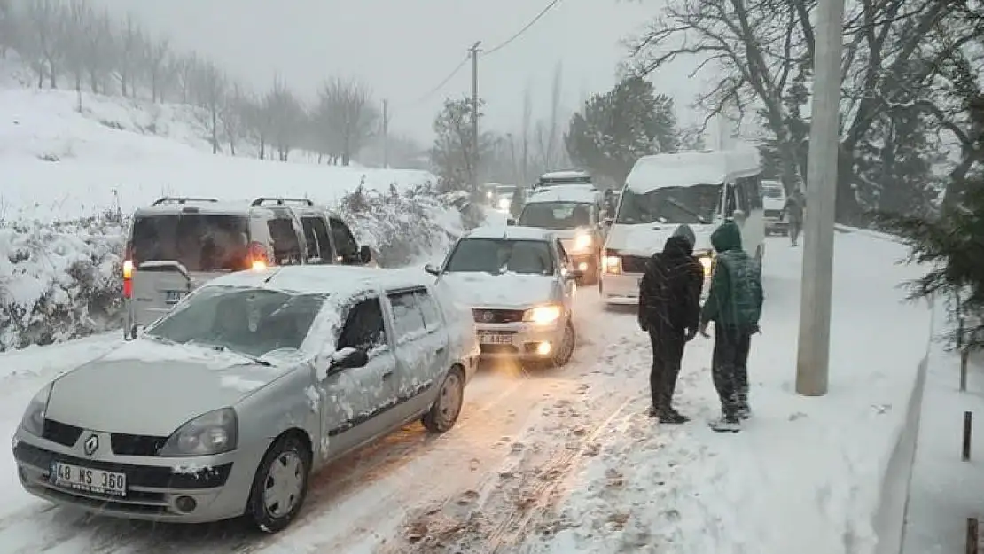 Kar görmek için gittiler, mahsur kaldılar