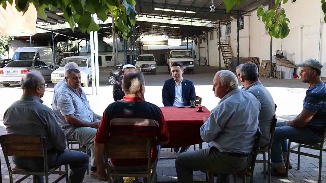 Karacasu Kaymakamı Gündoğdu, Ataeymir Mahallesi'nde vatandaşlarla buluştu