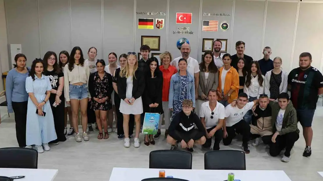 Kardeş şehri Shönebeck'in gençleri Söke'de