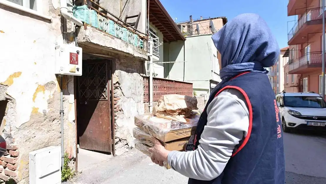 Karesi Belediyesi ihtiyaç sahiplerini yalnız bırakmıyor
