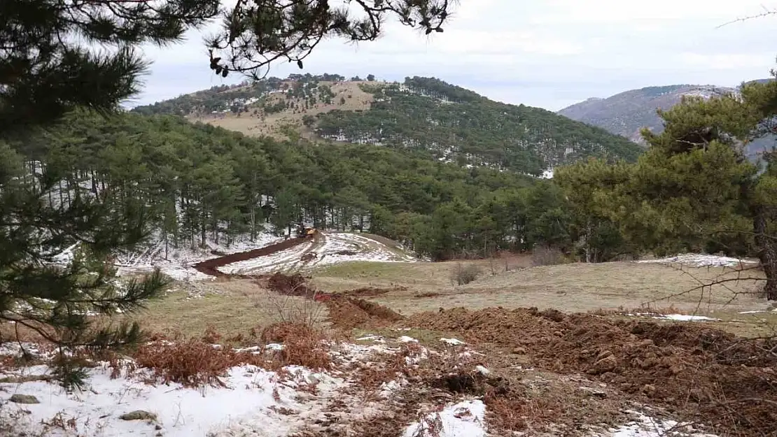 Karlı hava, buzla kaplanmış arazi MASKİ'ye engel değil