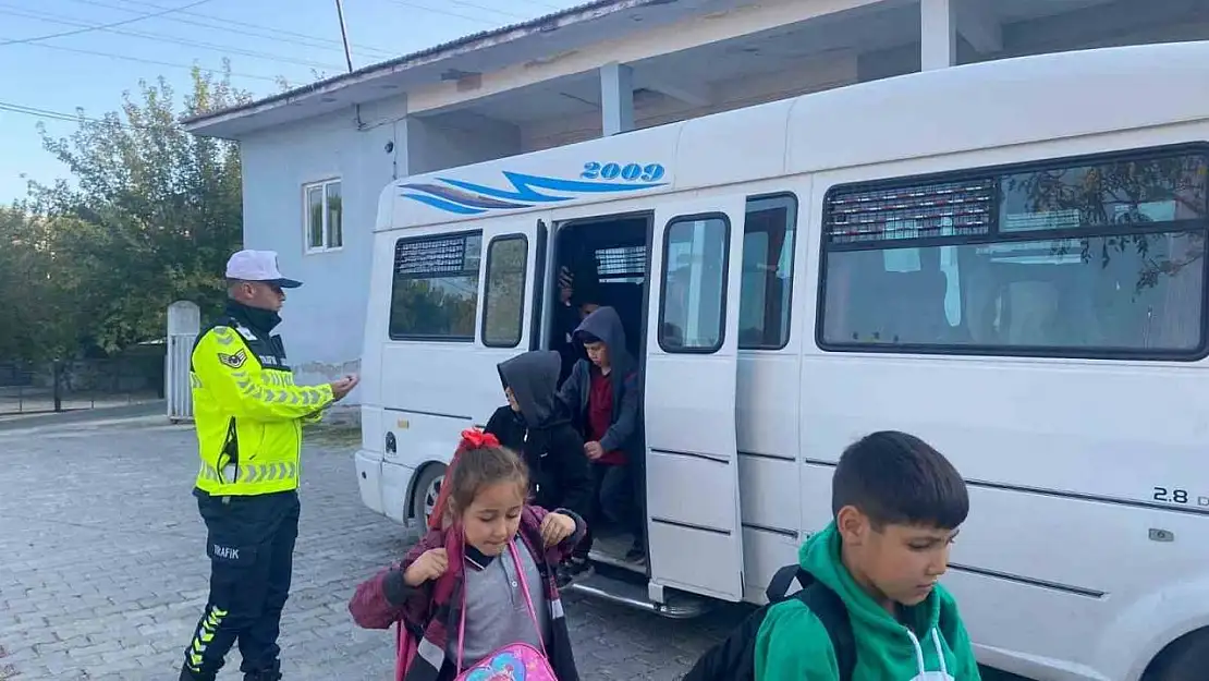 Karpuzlu'da 32 öğrenciye trafik eğitimi verildi