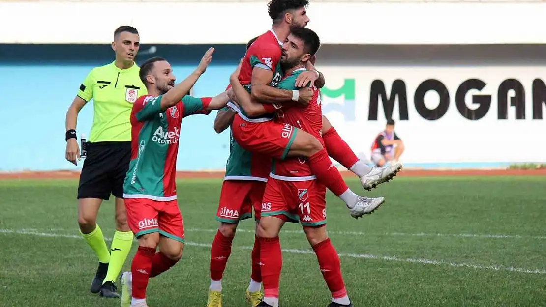 Karşıyaka'da Enes ve Yasin'den 11 gollük katkı