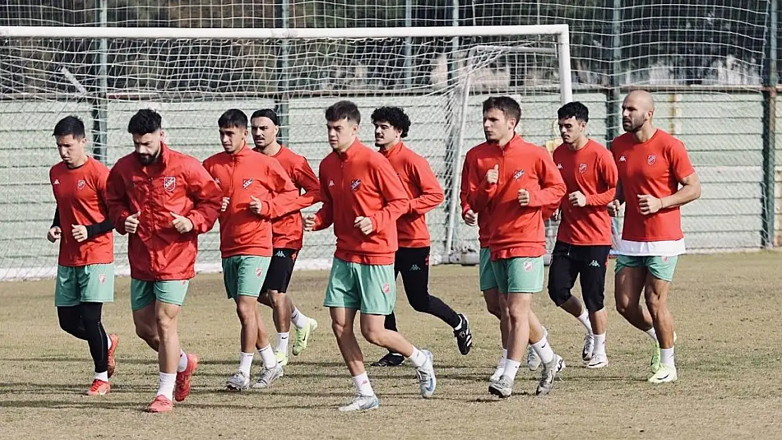 Karşıyaka'da oyuncular alacakları için TFF'ye başvuruyor