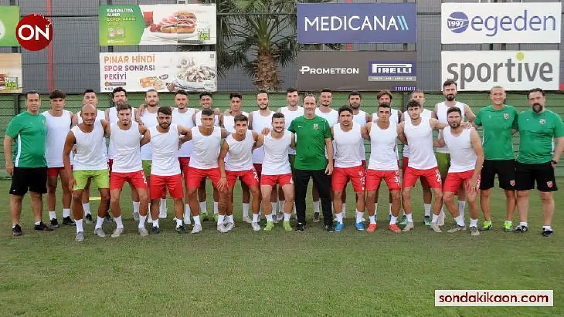 Karşıyaka sahaya indi