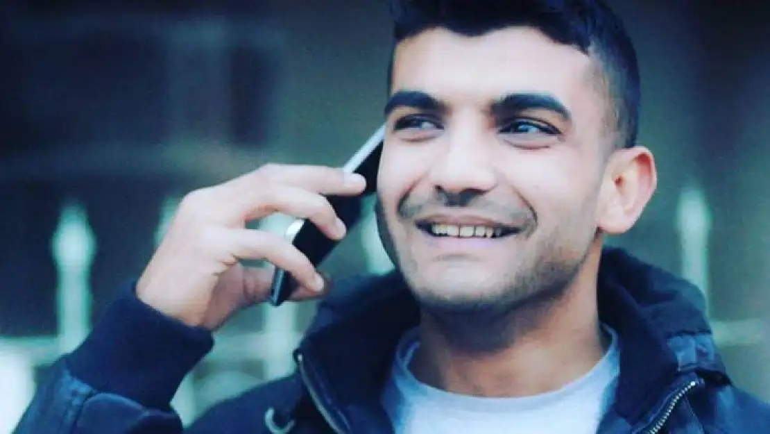 Kask takmayan motosiklet sürücüsü hayatını kaybetti