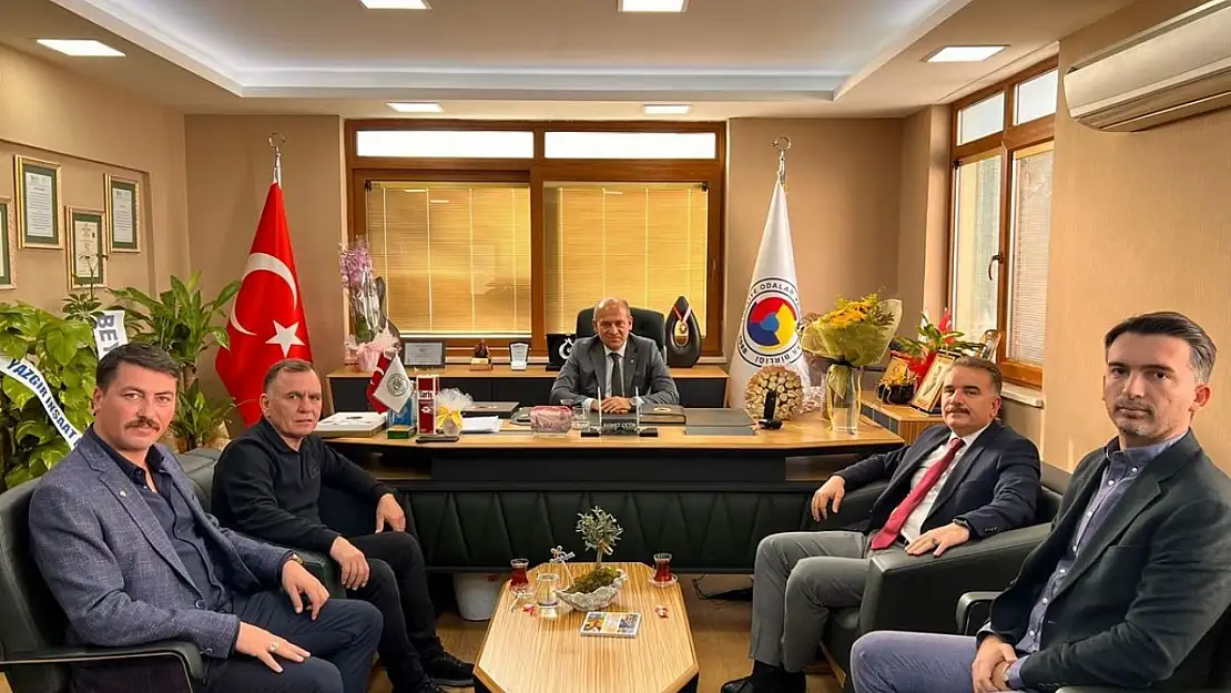 Kaymakam Odabaş'tan Edremit Ticaret Odası yeni yönetimine ziyaret