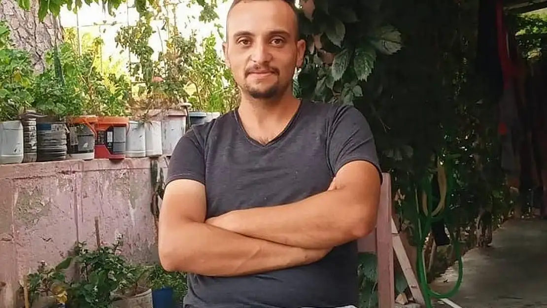 Kazada ağır yaralanan genç 8 günlük yaşam savaşını kaybetti