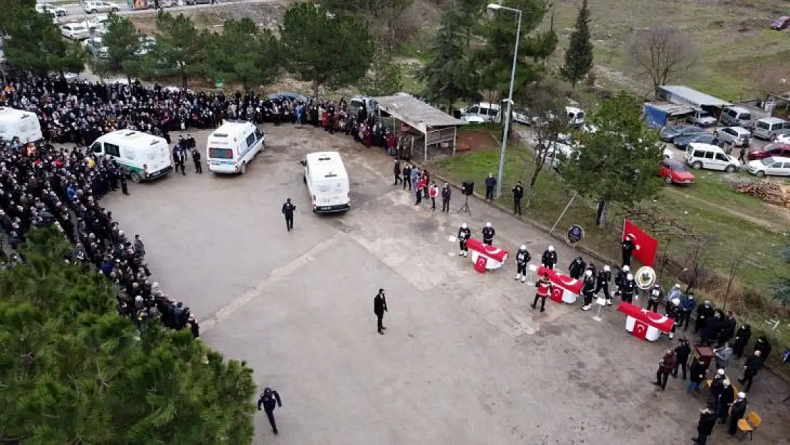 Kazada ölen itfaiye erleri için memleketlerinde de tören düzenlendi