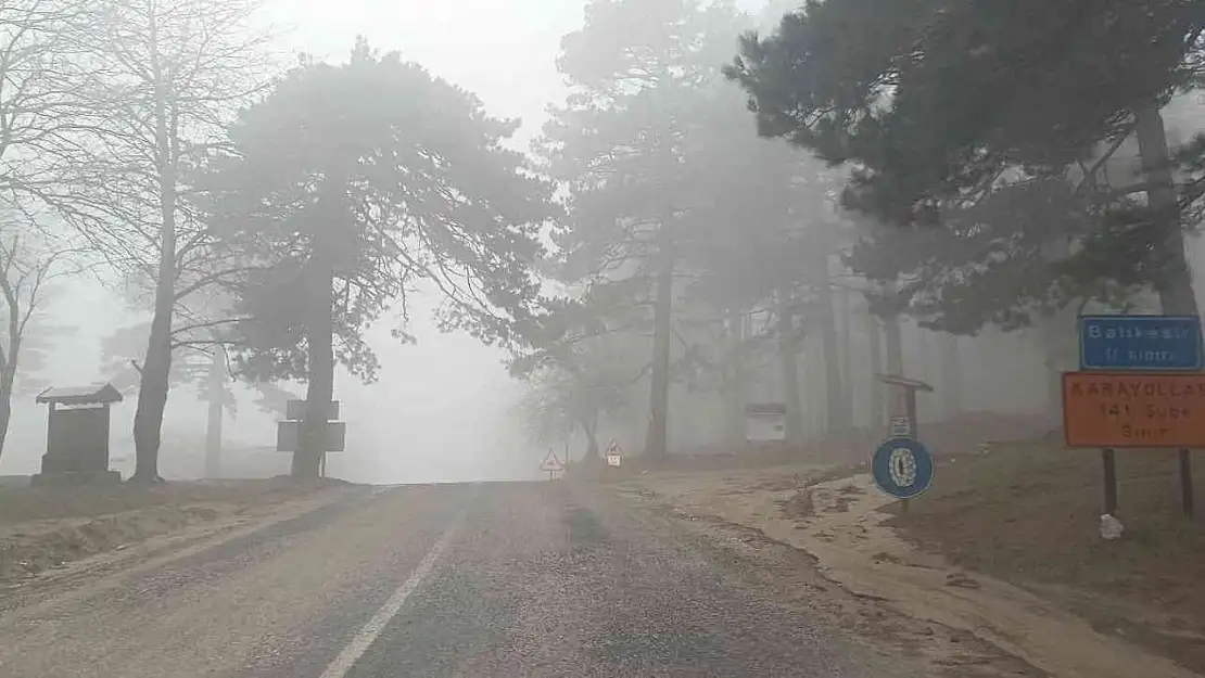 Kazdağları'nda sis ulaşımı olumsuz etkiledi