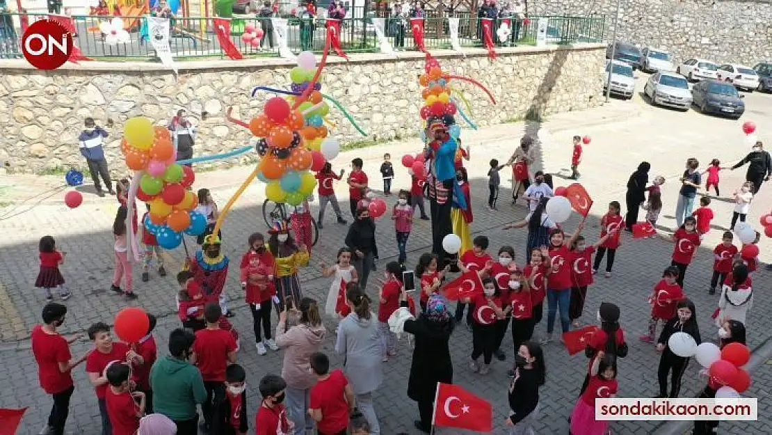 Kestel'de çocuklara 'Bayram' sürprizi