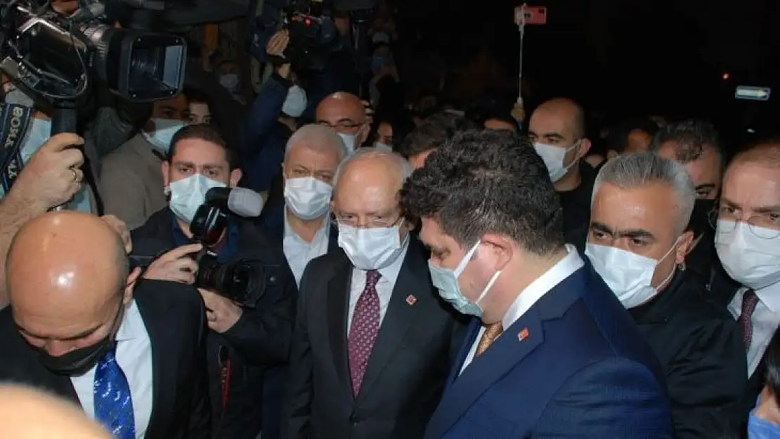 Kılıçdaroğlu'ndan İzmir'de taziye ziyareti