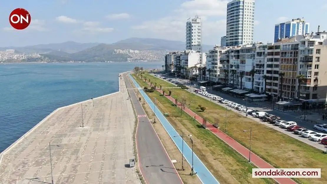 Kırmızıya dönen İzmir'de cumartesi günü yine sokaklar boşaldı