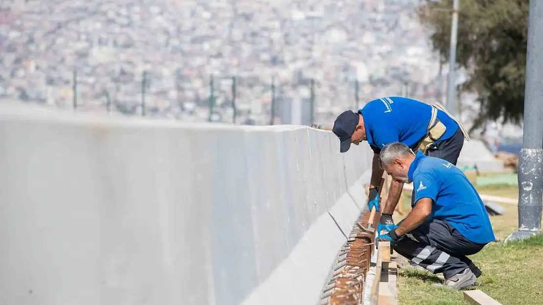 Kordon'da deniz taşkınlarını önlemek için yoğun tempo