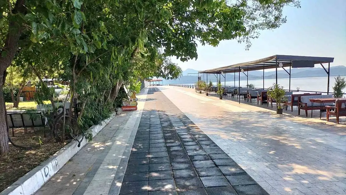 Köyceğiz'de aşırı sıcaklar hayatı olumsuz etkiledi