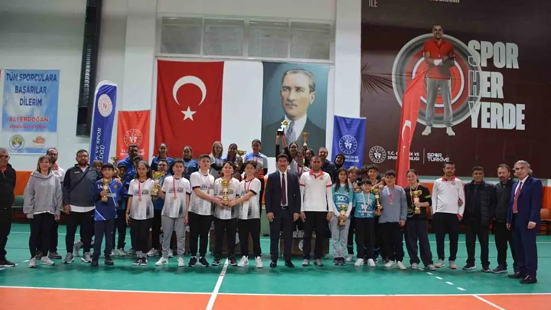 Köyceğiz'de Floor Curling İl Birinciliği Müsabakaları gerçekleştirildi