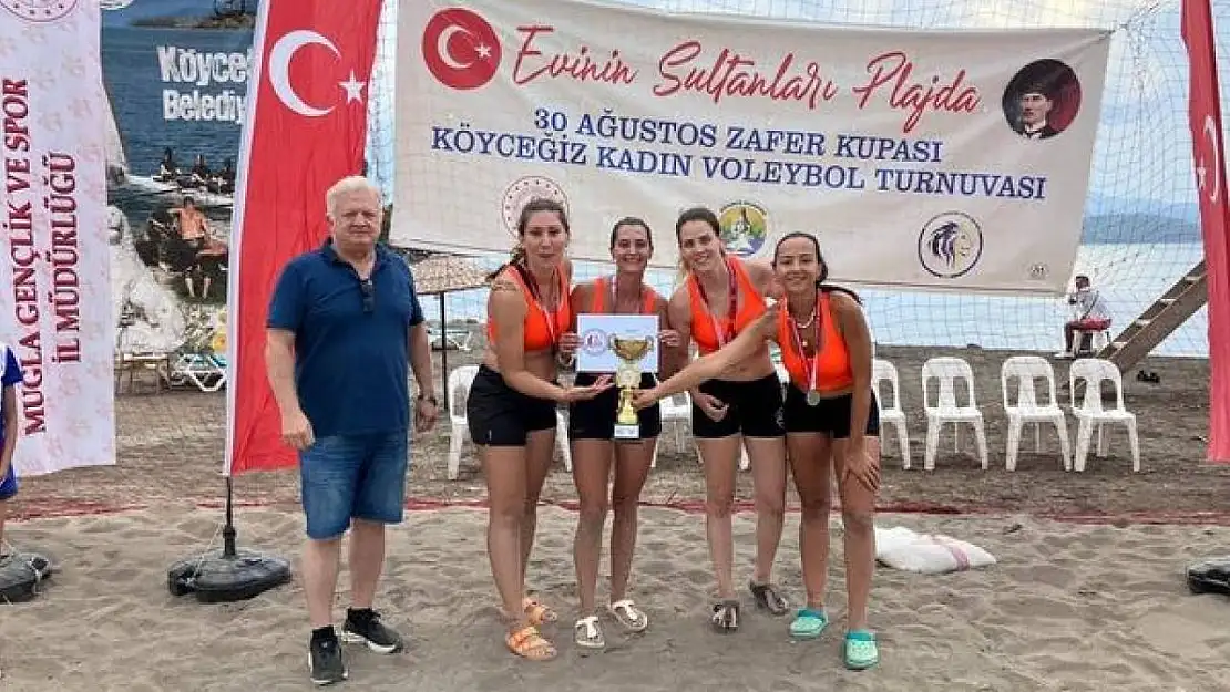 Köyceğiz'de Plaj Voleybolu Turnuvası ödül töreni ile sona erdi