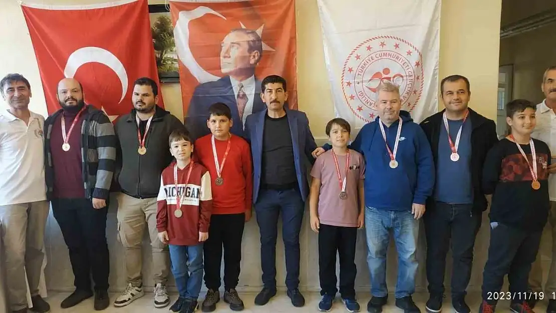 Köyceğiz'de satranç turnuvası yapıldı