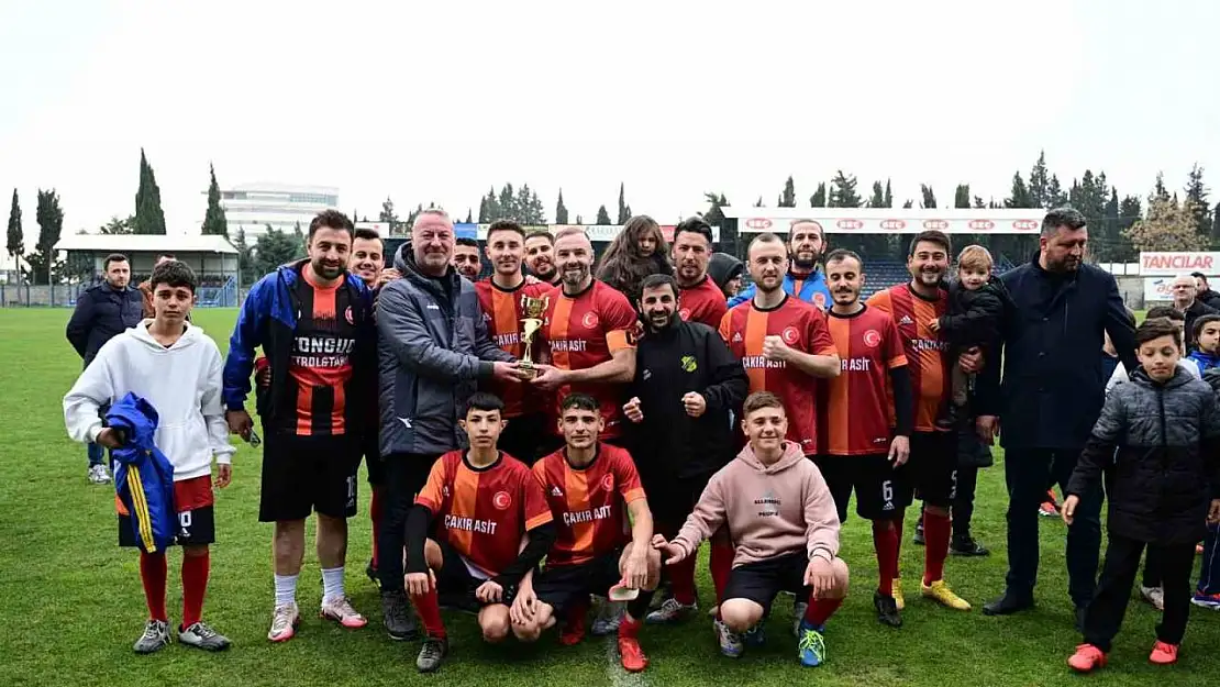 Köyler Arası Futbol Turnuvası'nda şampiyon Ortasarıbey