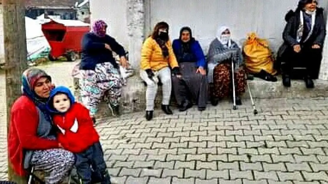 Köylü kadınlar kendi öykülerini anlattı