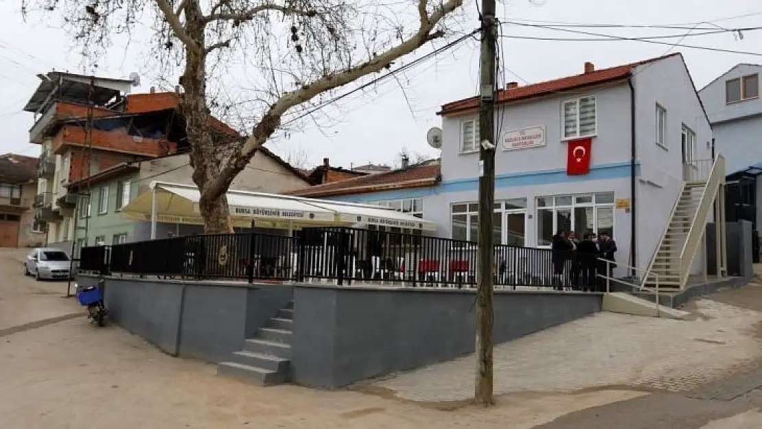 Kozluca Mahallesi yeni meydan ve konağa kavuştu