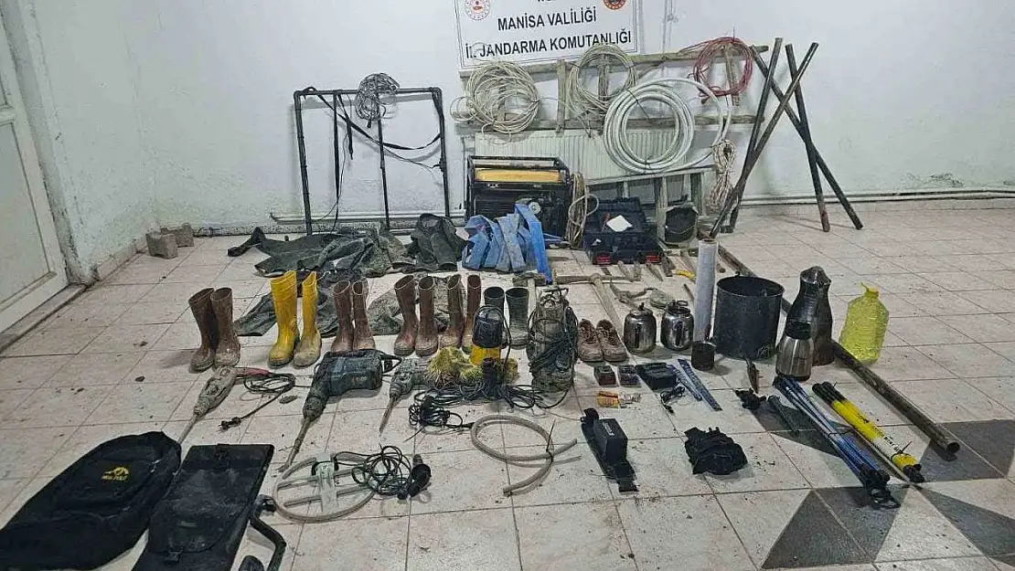 Kula'da kaçak kazıya jandarma engeli