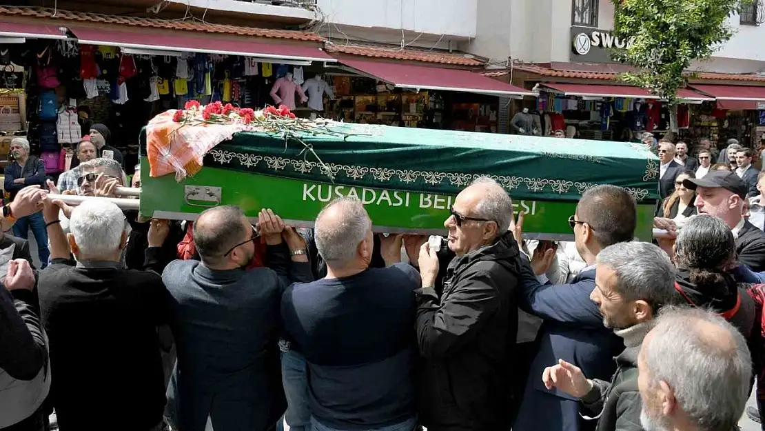 Kuşadalı turizmci son yolculuğuna uğurlandı