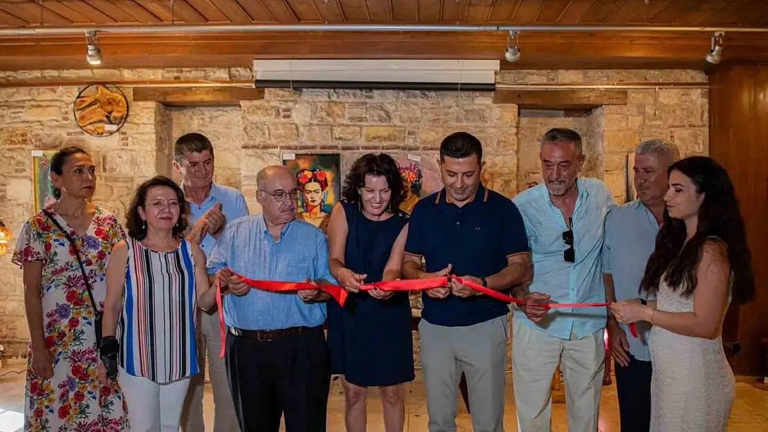 Kuşadası İbramaki Sanat Galerisi, el sanatları sergisine ev sahipliği yapıyor