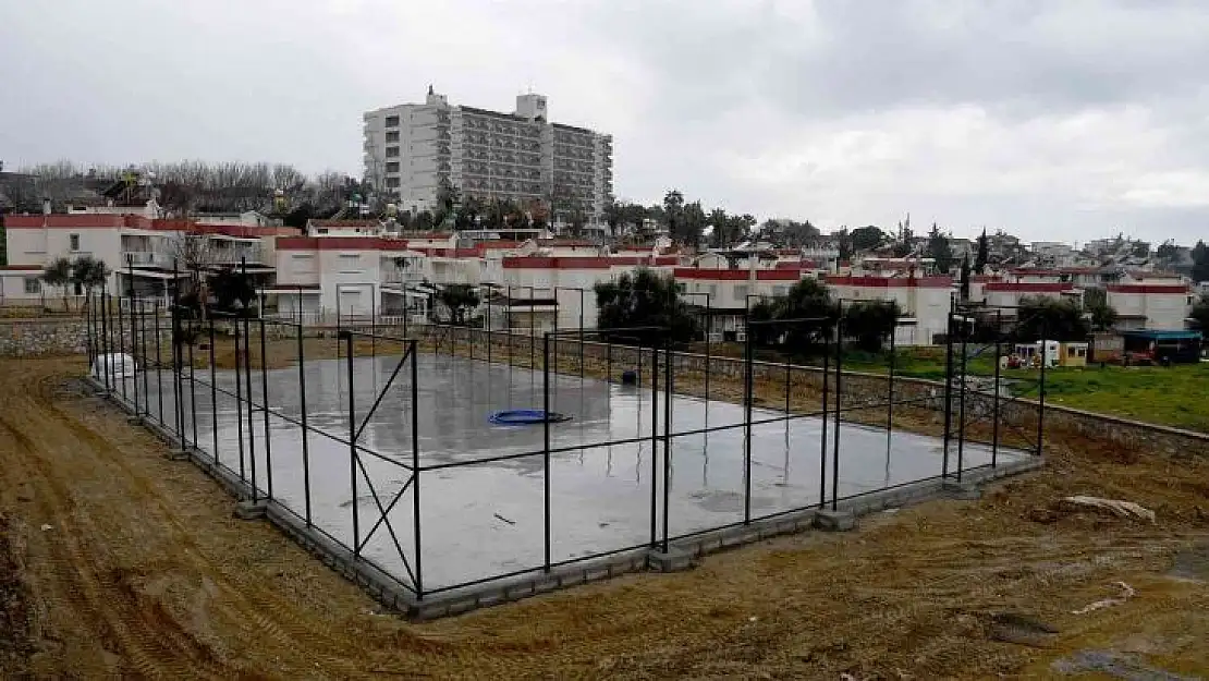 Kuşadası'na spor tesisi gibi park